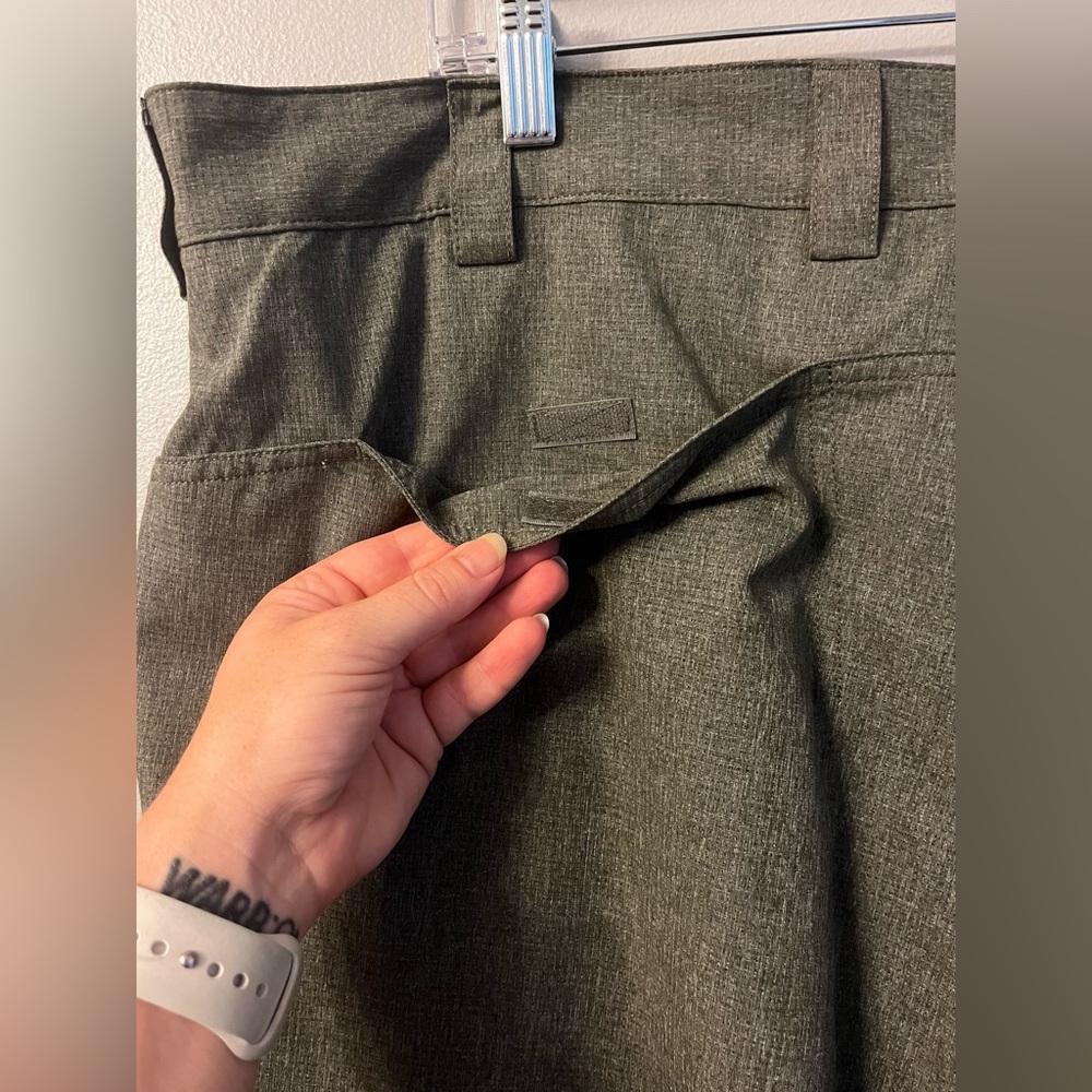Duluth Trading Company Pants Men’s 42 X 32 Stretch Gray Green Flex  Work Outdoor - Picture 5 of 10